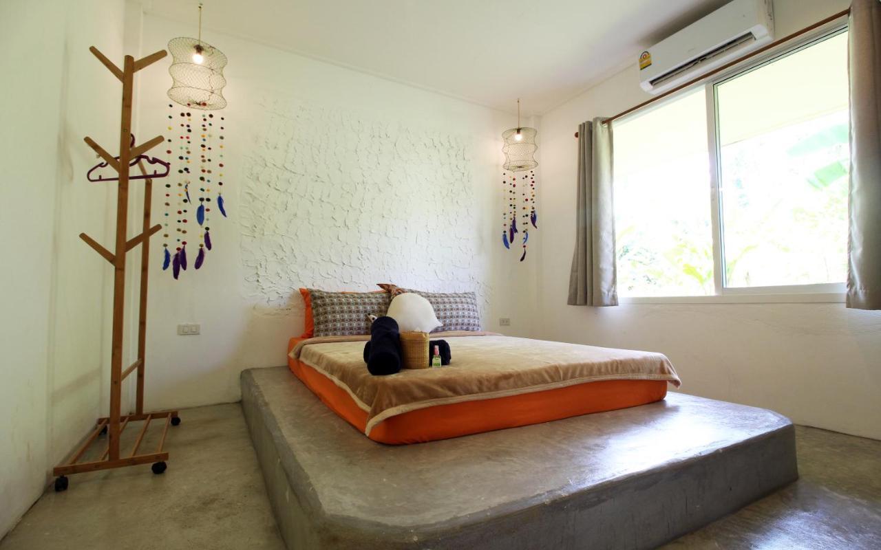 Malee Malee Guesthouse 란타섬 외부 사진