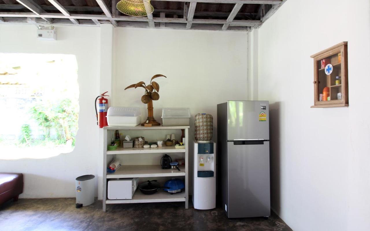 Malee Malee Guesthouse 란타섬 외부 사진