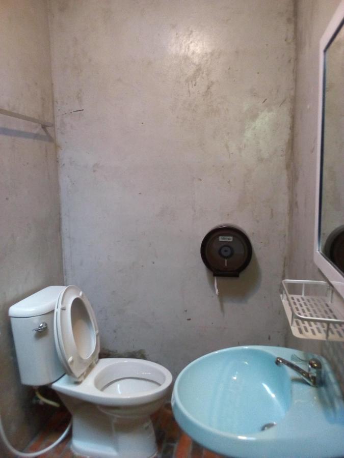 Malee Malee Guesthouse 란타섬 외부 사진