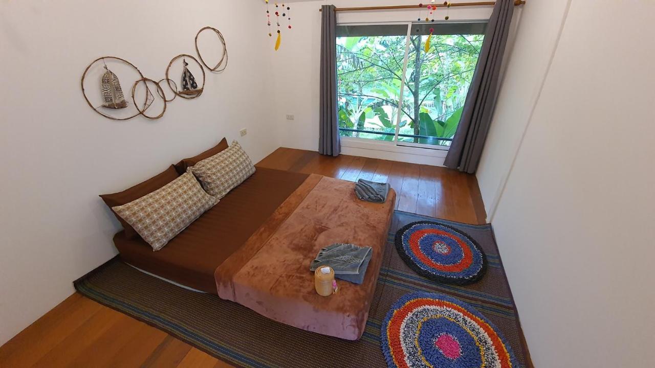 Malee Malee Guesthouse 란타섬 외부 사진