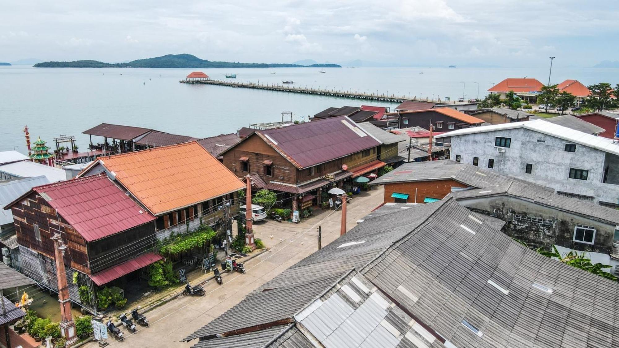 Malee Malee Guesthouse 란타섬 외부 사진