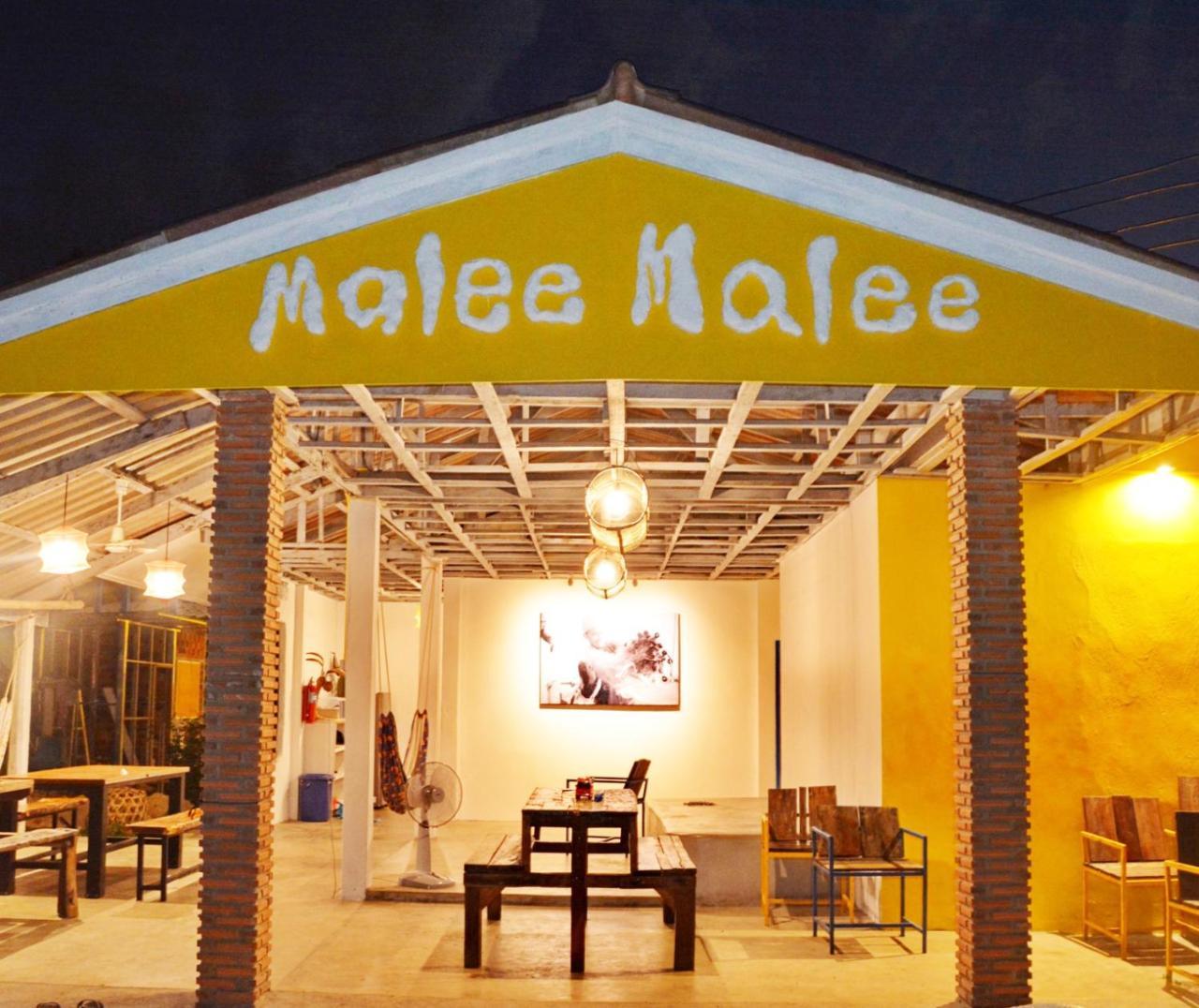 Malee Malee Guesthouse 란타섬 외부 사진