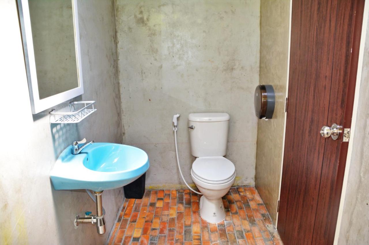 Malee Malee Guesthouse 란타섬 외부 사진